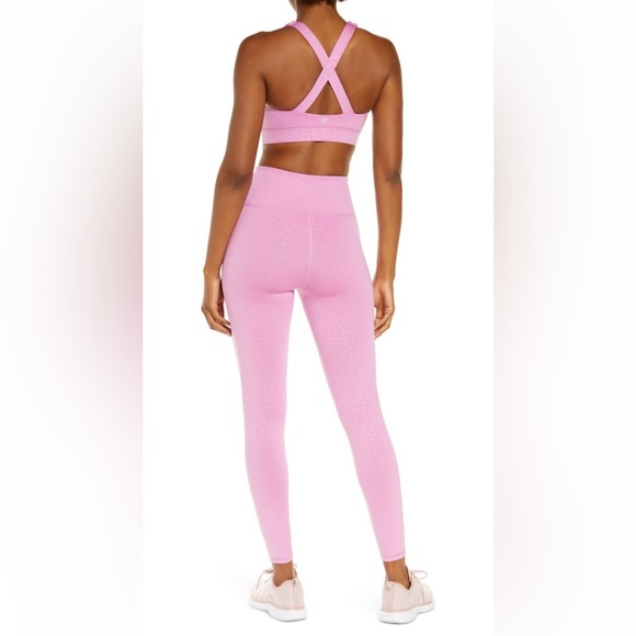 🔥IVL Collective Chichi High Waist Leggings
Size:10 Color: Cyclamen (Pink) - Picture 6 of 16
